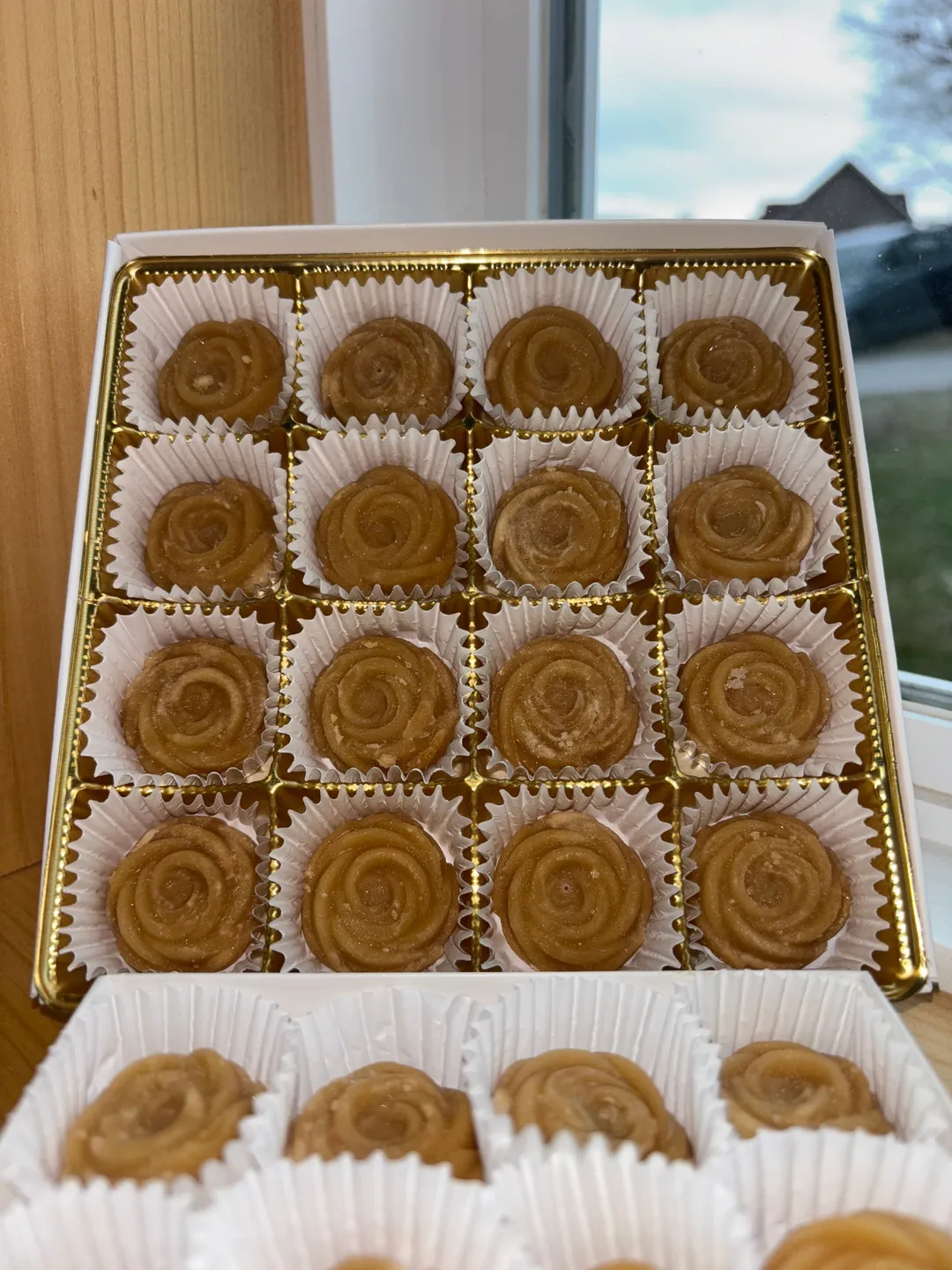 Pure Vermont Maple Candy – 16 Piece Roses Gift Box