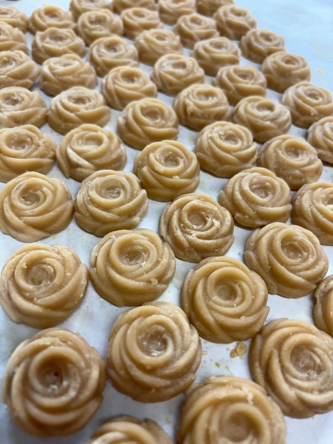 Pure Vermont Maple Candy – 16 Piece Roses Gift Box