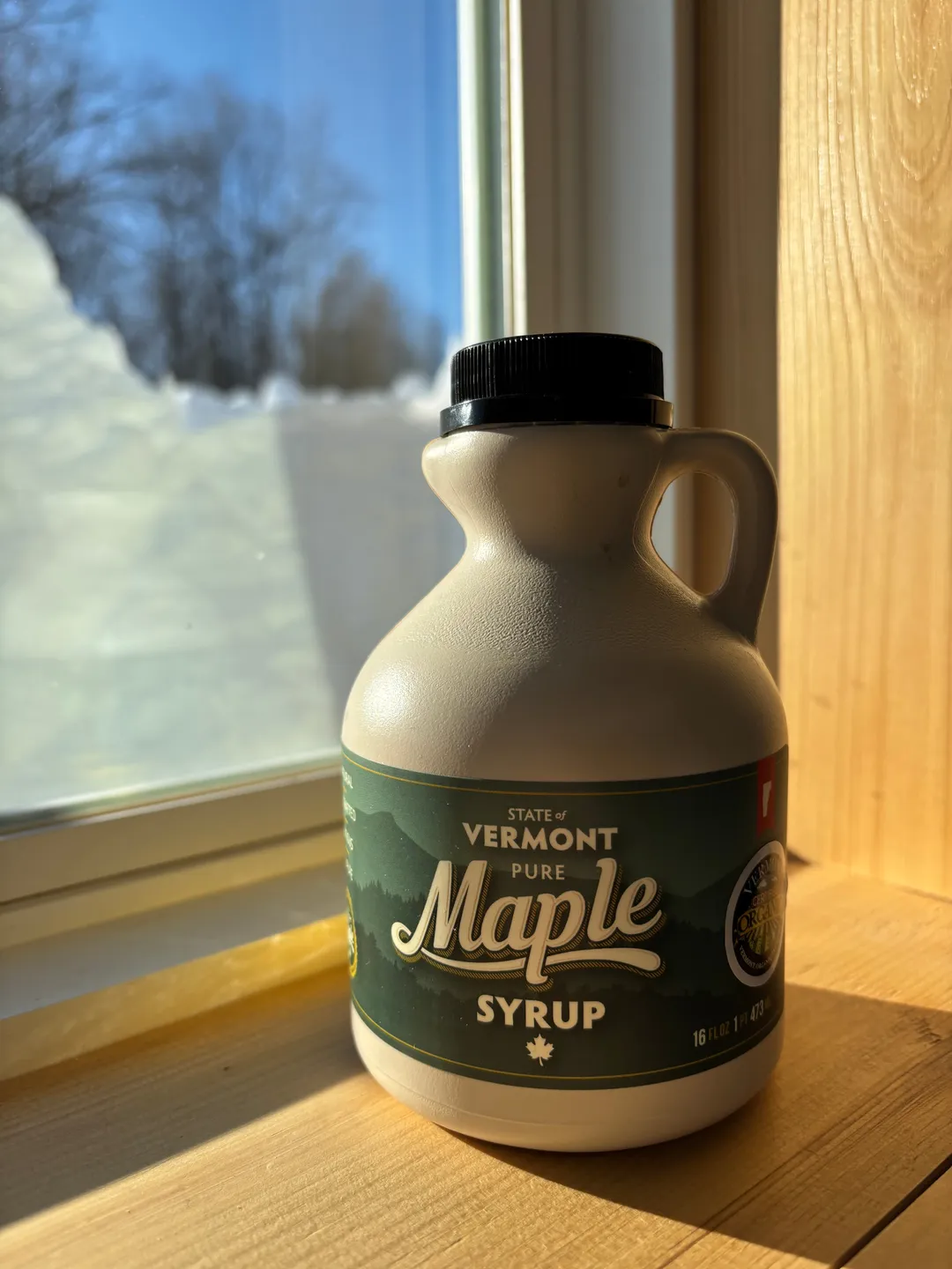 100% Pure Organic Vermont Maple Syrup - Pint Jug