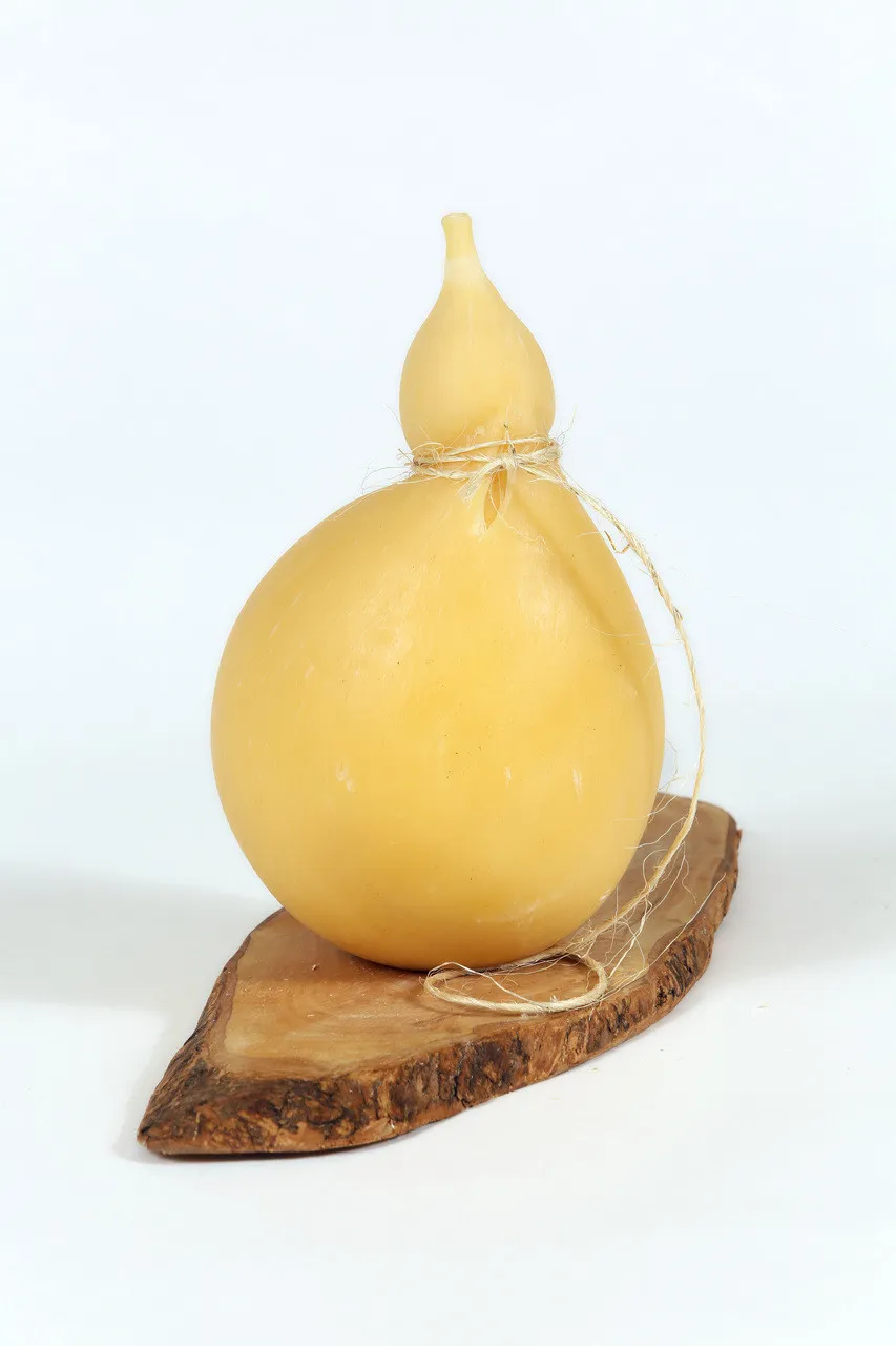 Manteca Caciocavallo Podolico – Butter-Filled Aged Cheese from Abruzzo