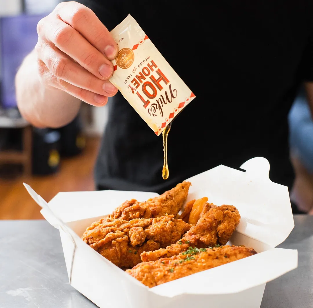 Mike’s Hot Honey | Original | Squeeze Packets | 100