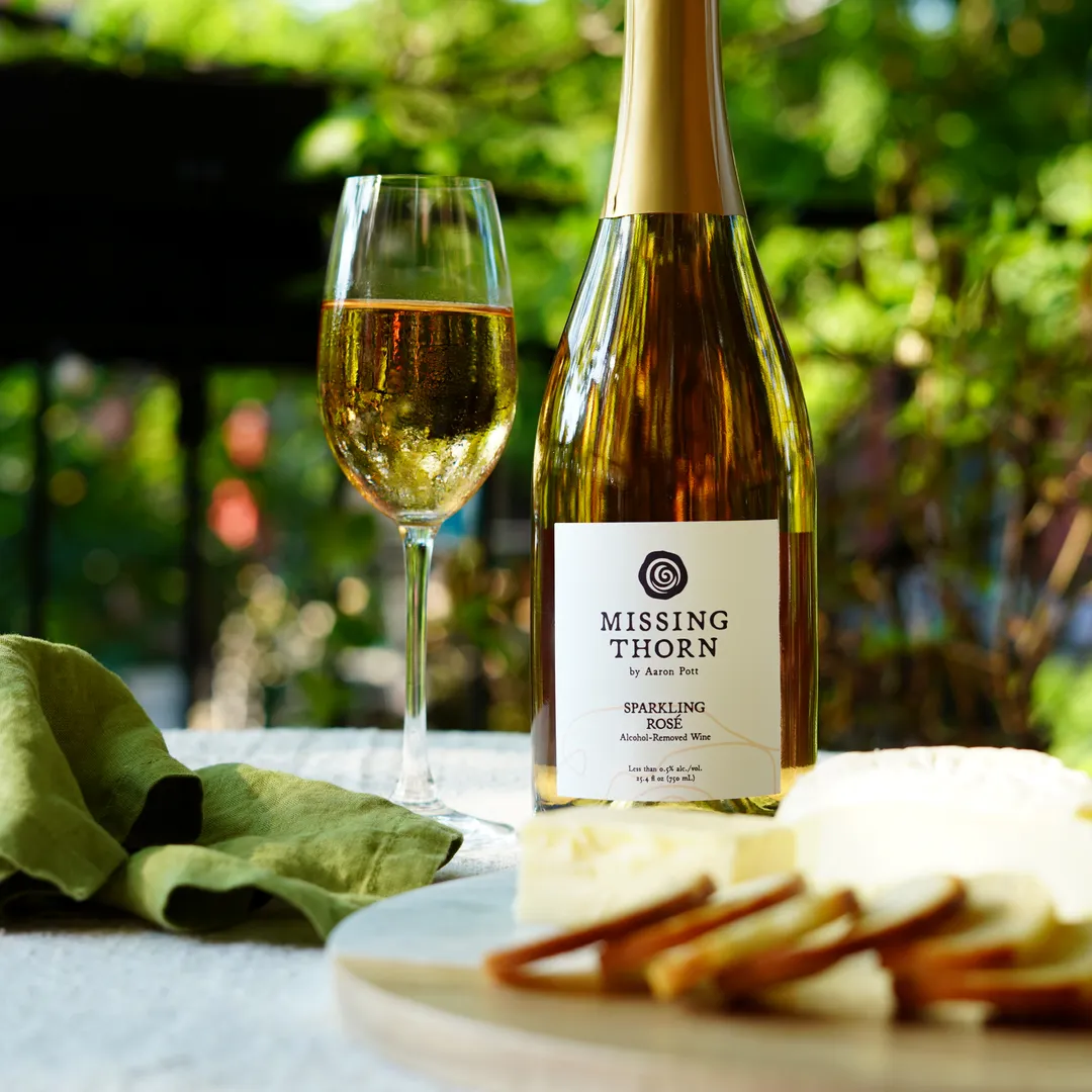 Missing Thorn Alcohol Removed Sparkling Rosé Wine