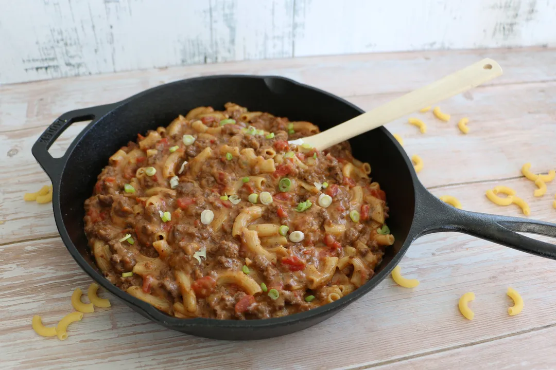 Gluten-Free Chili Macaroni Skillet Meal