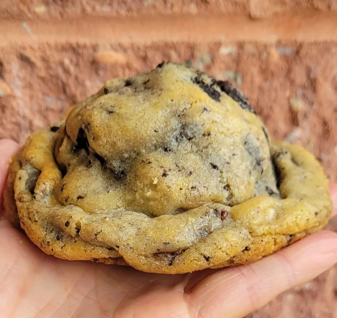 Cookies & Cream Cookie