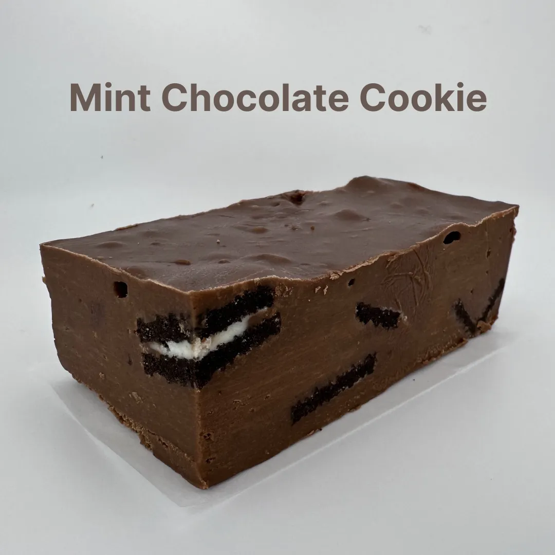 Mint Chocolate Cookie Fudge (1/2 lb Package) variant