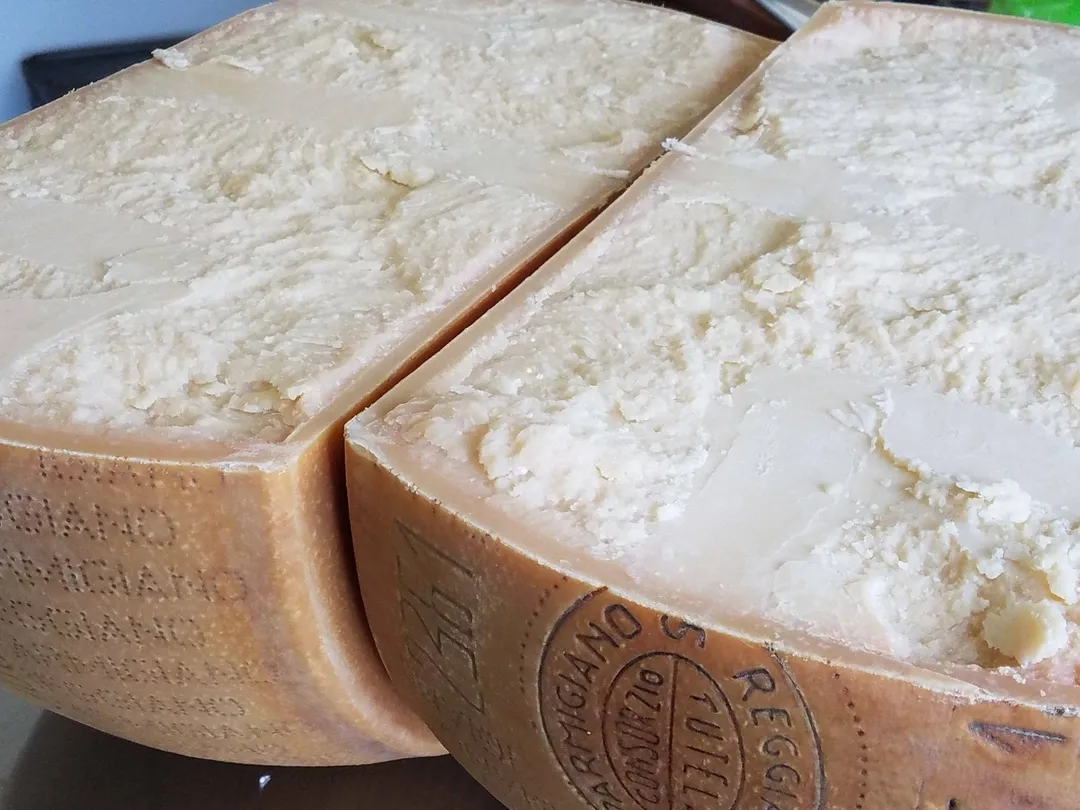 Parmigiano Reggiano DOP Mitica® 24 Month Paper Wrapped