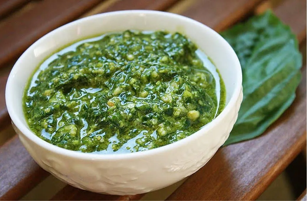 Vegan Pesto Italiano (Basil Pesto with Sundried Tomatoes)