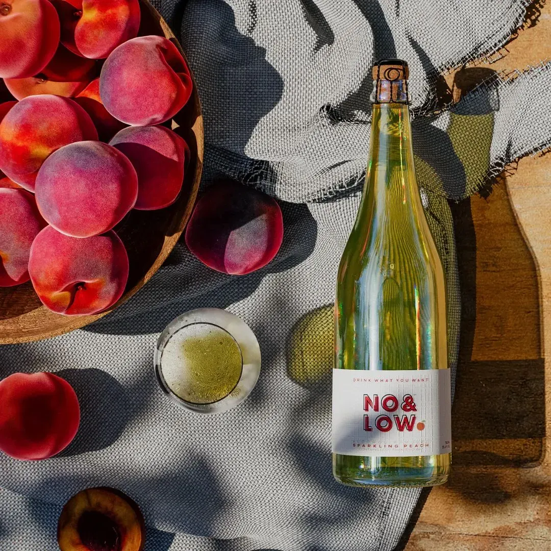 No & Low Sparkling Peach - NA Sparkling Peach Wine