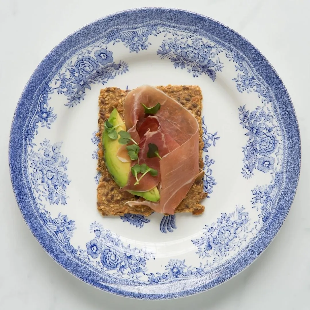 Sea Salt Flakes Knekkebrød • Organic Small Batch Crispbread • Heart Healthy Organic Crackers