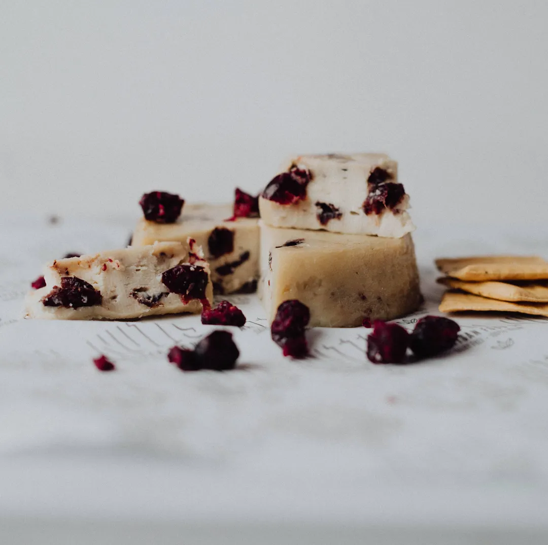 Aged with Cranberries 165g - Plant Based - Vegan