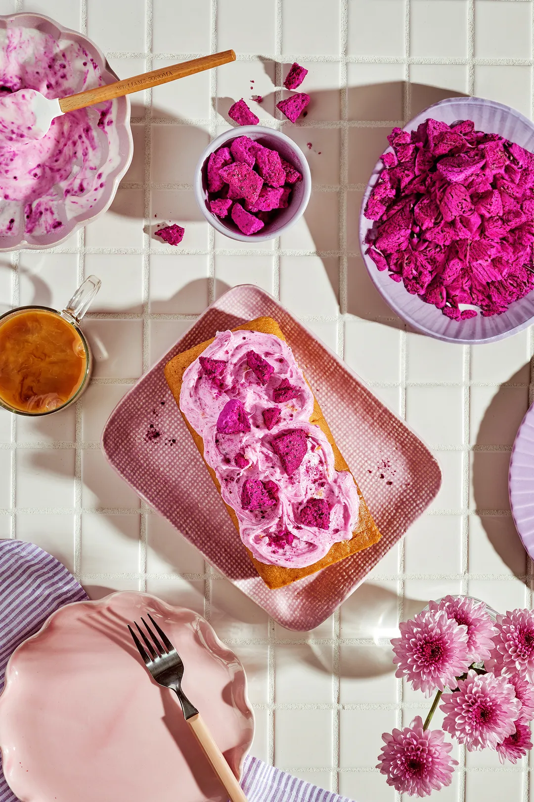 Freeze-Dried Dragon Fruits (Chunk)