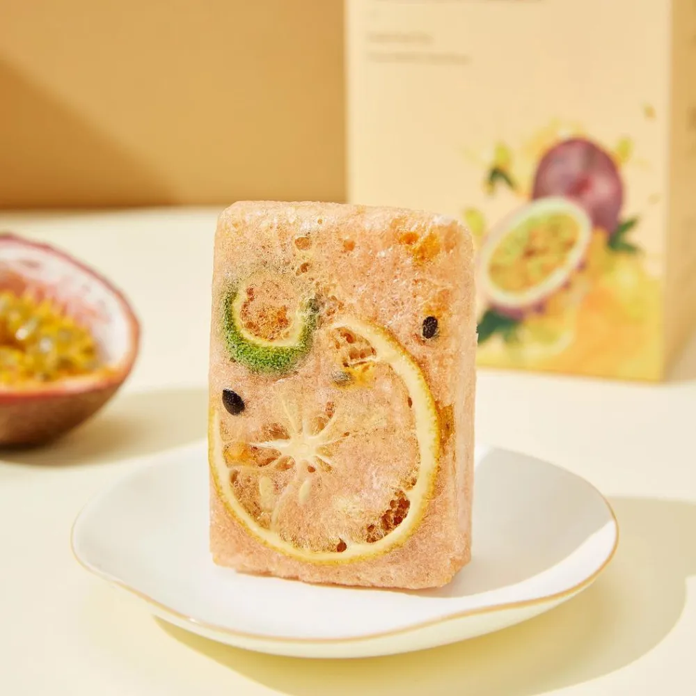 Fresh Fruit Tea - Passionfruit & Mandarin