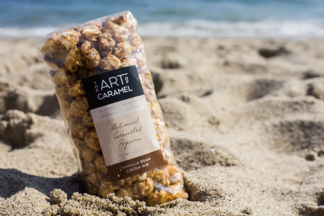 Mini Vanilla Bean Cocoa Nib Caramel Popcorn 2 oz