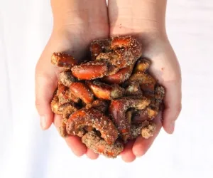Coffee + Cream Pretzel Bites | Case of Six
