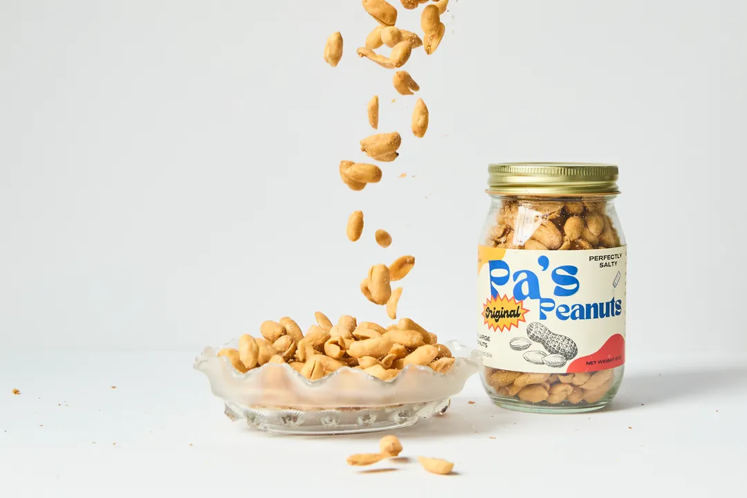 Pa's Peanuts | Super Crunchy Virginia Peanuts | 8oz Gift Jar