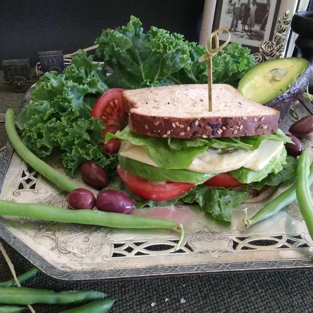 Extra Sharp White Cheddar - Vegan Cheese