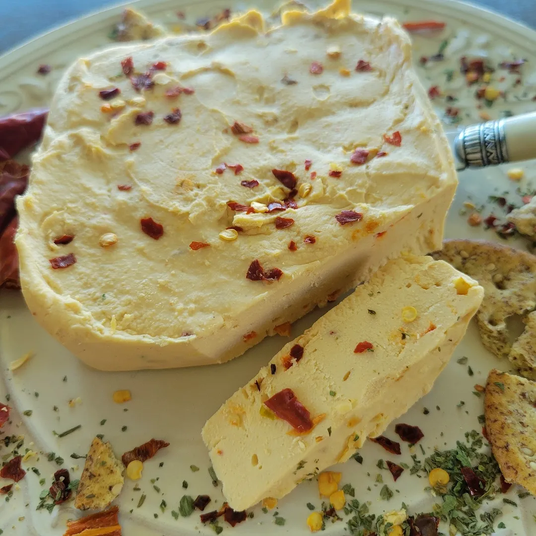 Hot Pepper Jack - Vegan Cheese