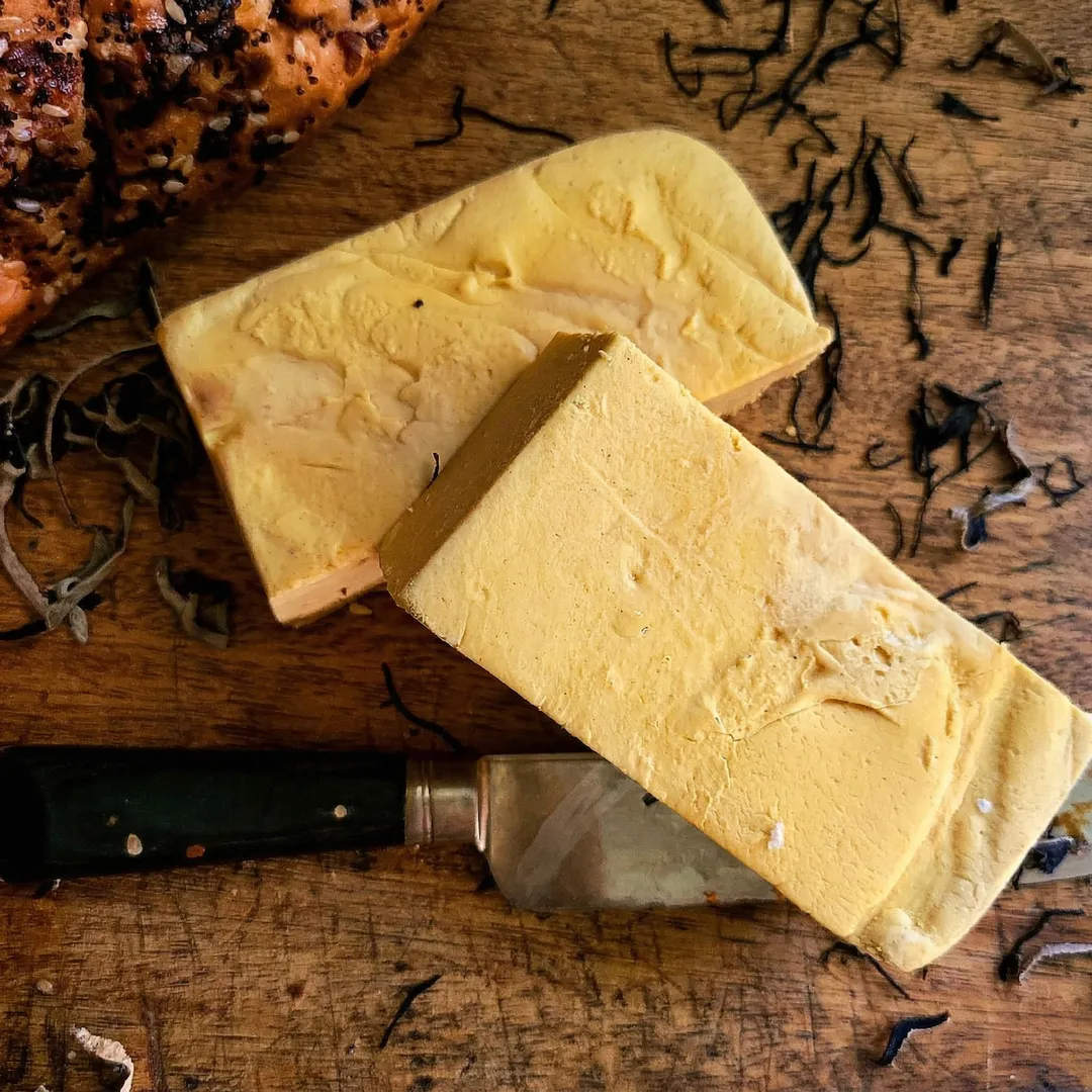 Smoked Gouda - Vegan Cheese