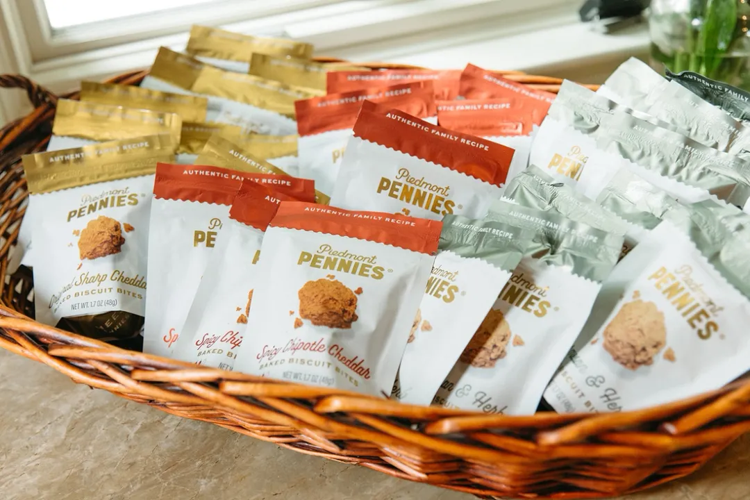 Cheddar Cheese Crackers, Small Pouches (25)