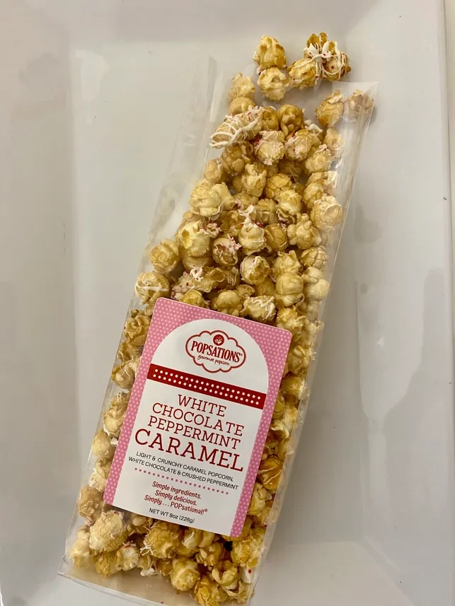 Popsations Gourmet Popcorn 8oz Ribbon Bag - White Chocolate Peppermint Caramel