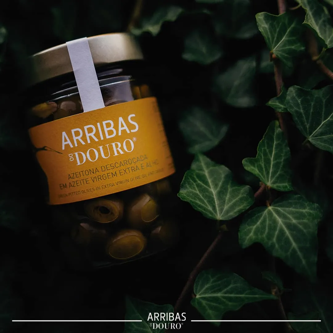 Arribas do Douro Green Pitted Olives in Extra Virgin Olive Oil and Garlic-300gr