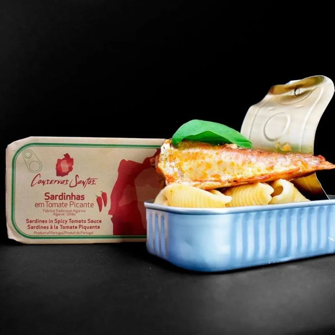 Conservas Santos Sardines in Spicy Tomato Sauce