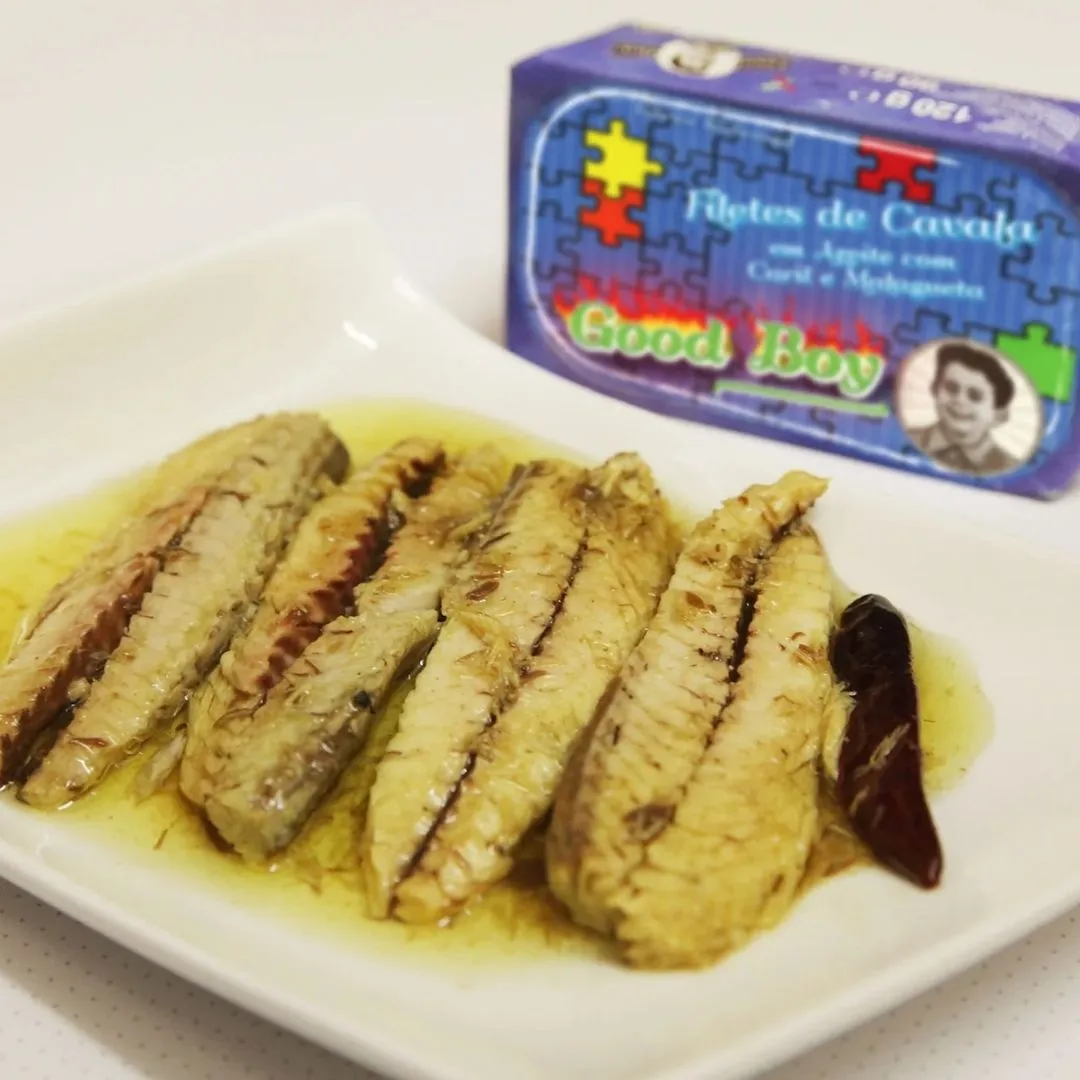 Good Boy Mackerel Fillets with Curry and Piri-Piri