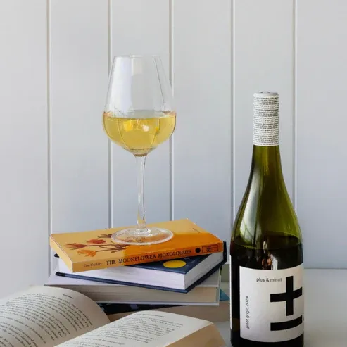 PLUS & MINUS - Non-Alcoholic Pinot Grigio - From Australia - 750ml (case of 12)