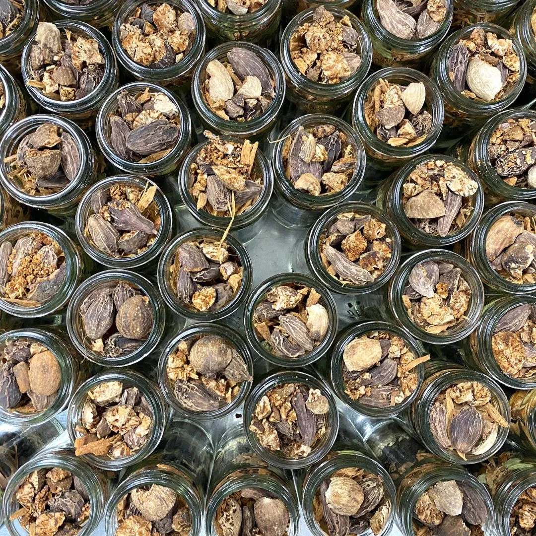 Garam Masala Diy - Exotic Whole Spices - Treasured Family Recipe (1.8 Glass Bottle)