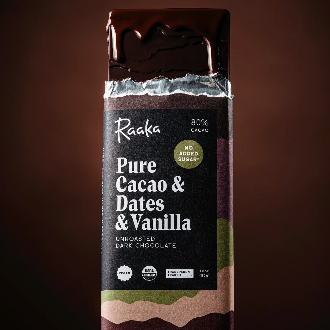 Pure Cacao & Dates & Vanilla Dark Chocolate - No Added Sugar