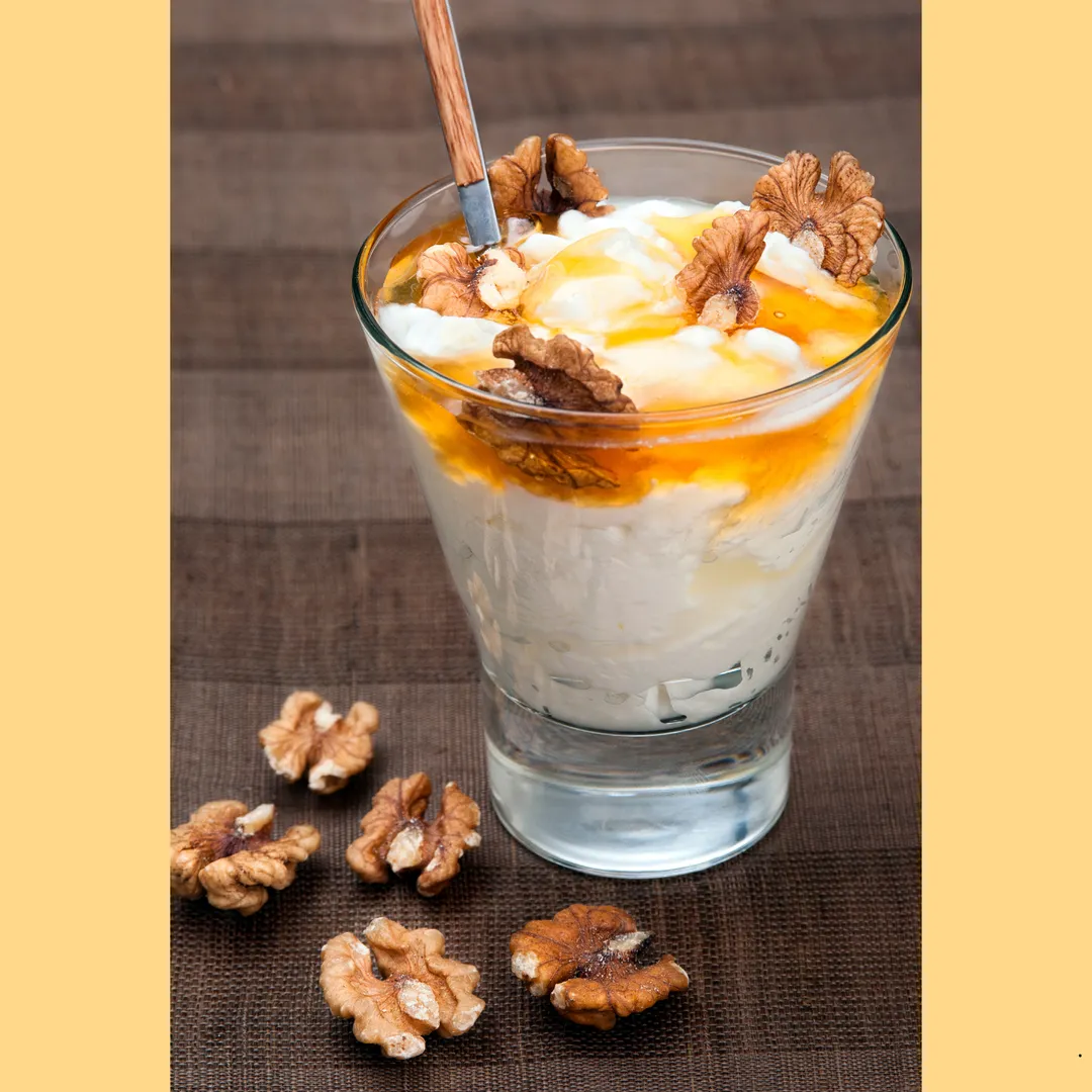 Raw Honey with Walnuts – 9oz Jar