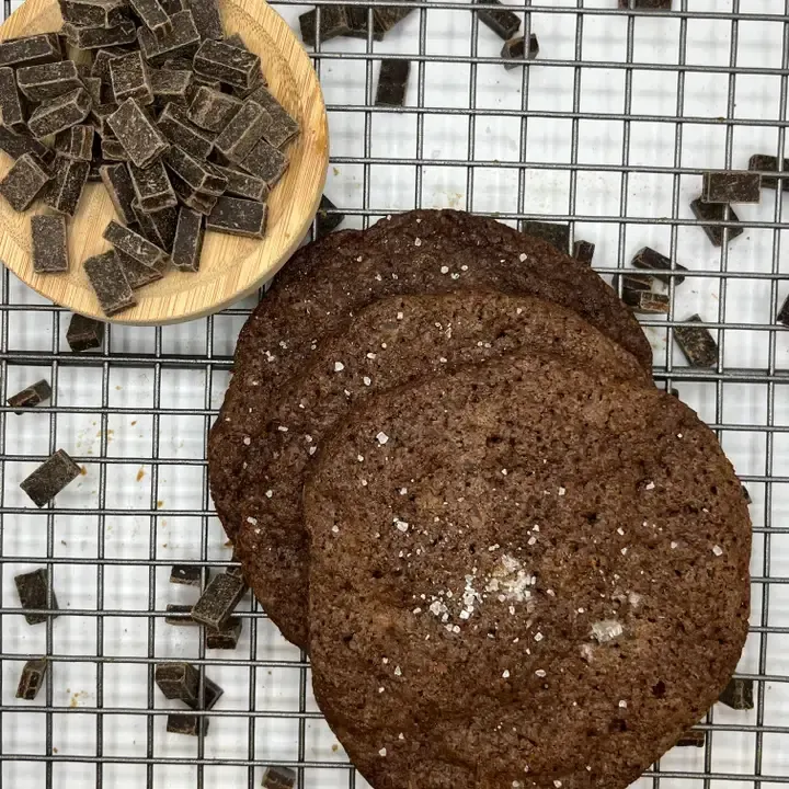 Crispy Double Chocolate Cookie with Sea Salt 4 oz – 4 Pack