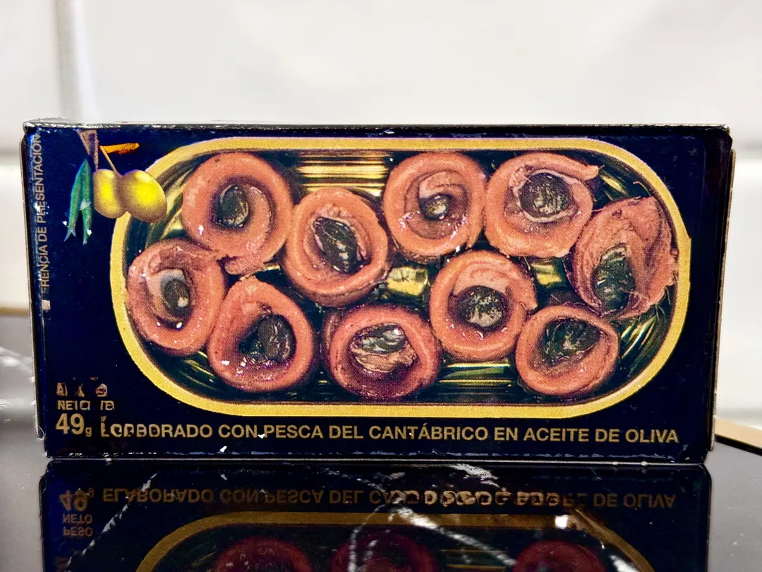 La Castreña - Cantabrian Anchovy Fillets Rolled W/ Capers In Olive Oil 49g Tin