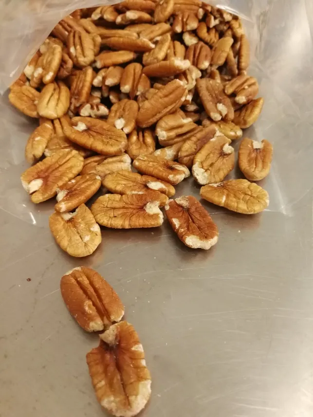 Shelled Pecan Halves - 1 Pound