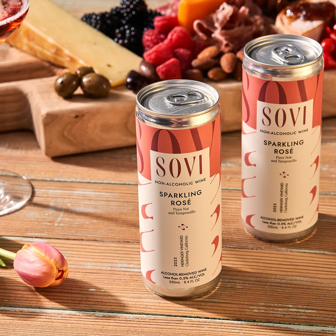 Sovi Sparkling Rosé - Non-Alcoholic Wine - 4-Pack Cans