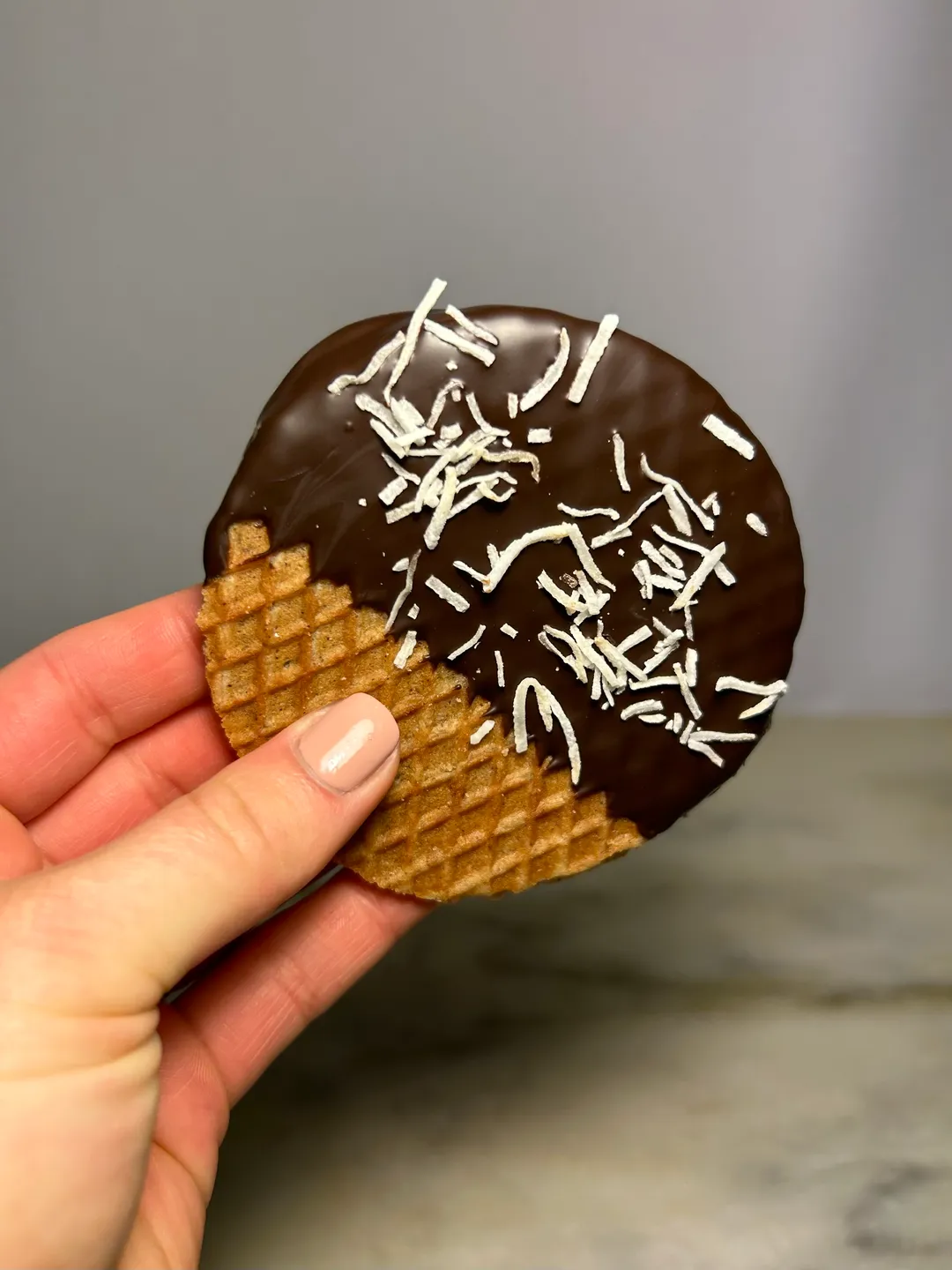 Coconut Stroopwafel Single