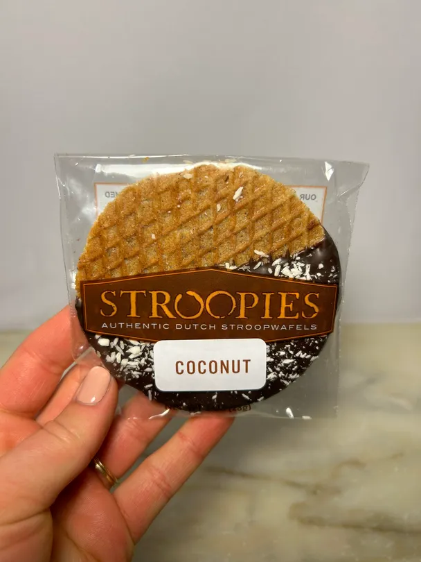 Coconut Stroopwafel Single
