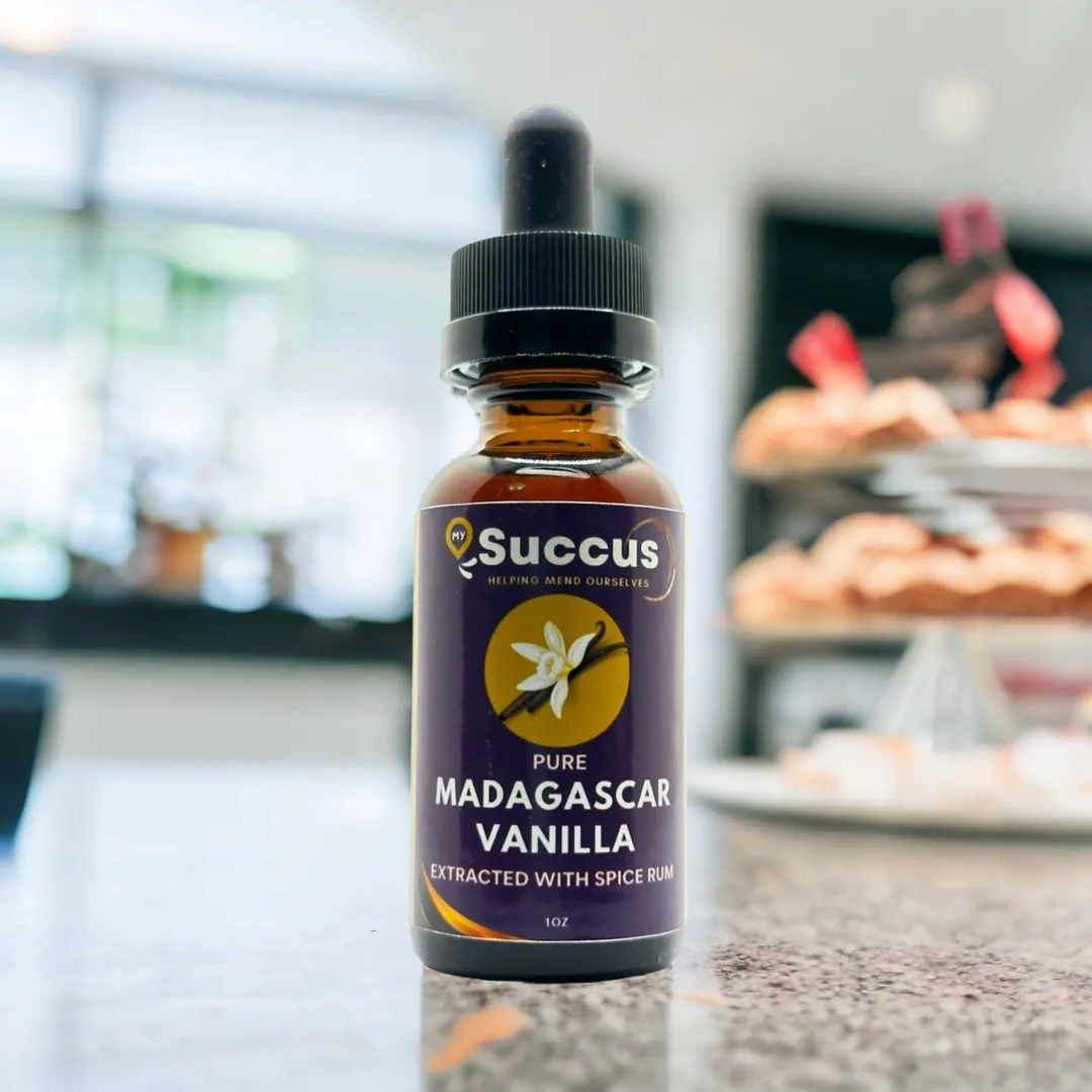 Madagascar Vanilla Extracted With Spiced Rum