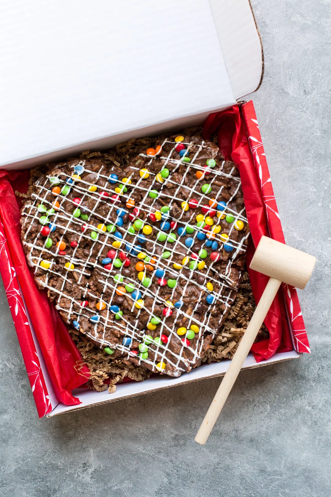 Milk Chocolate Heart Pizza Smash With Mallet