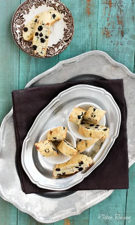 GF /Vegan Blueberry Cashew Biscotti 8 oz bag