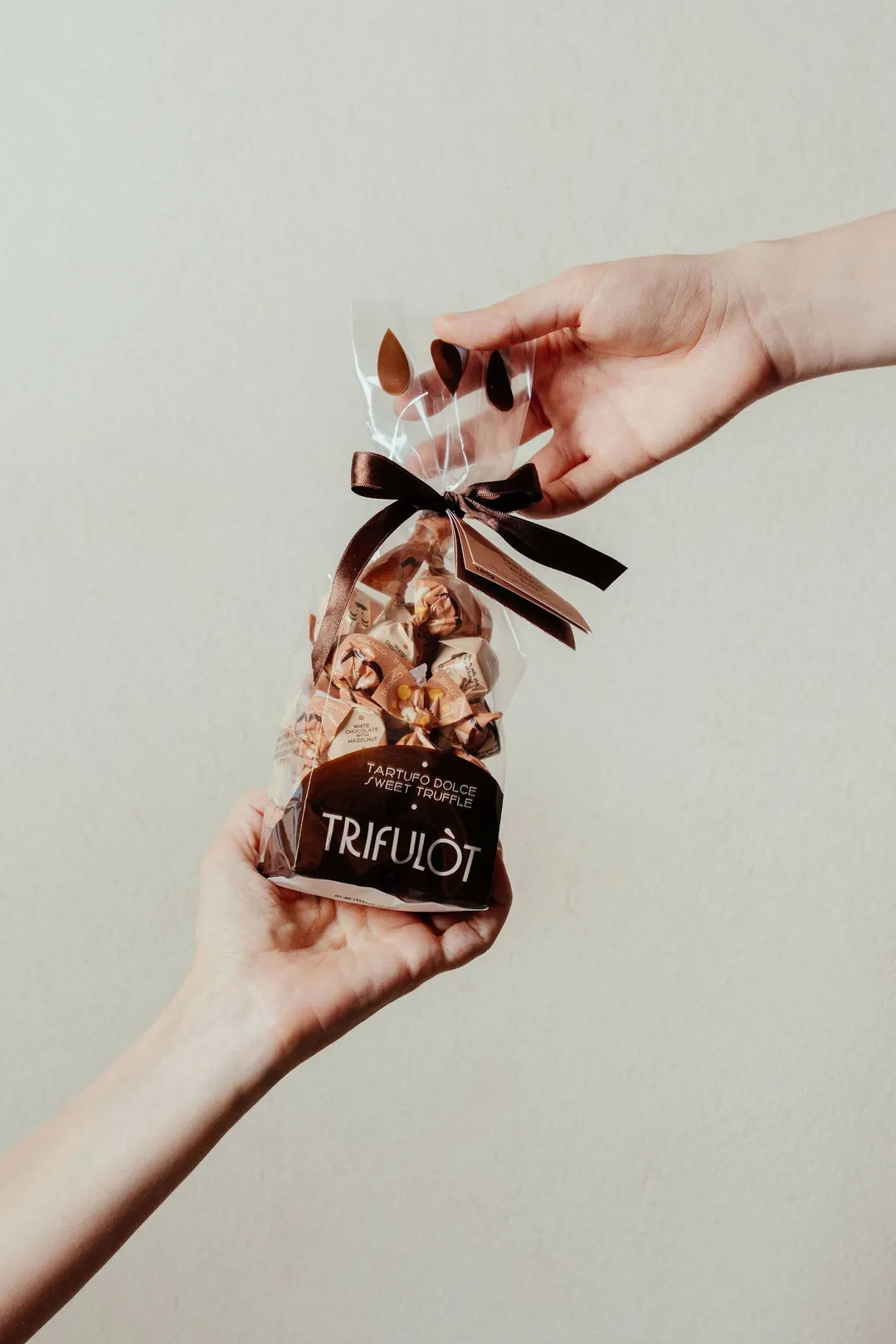 Trifulòt - Tartufo Dolce Bianco praline 6.34oz