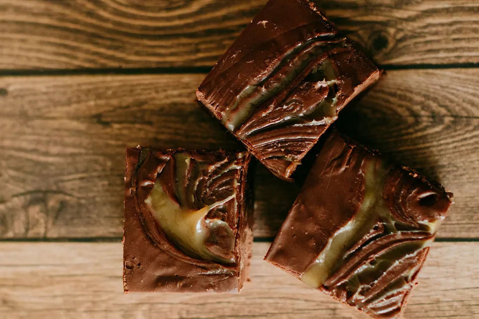 Chocolate Caramel Cheesecake Fudge 8oz
