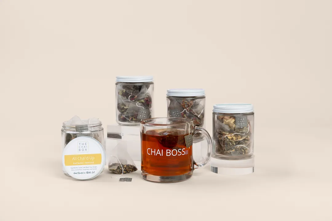  Hill Station - 12 Tea Sachets in a Glass Jar - Cardamom and Rose