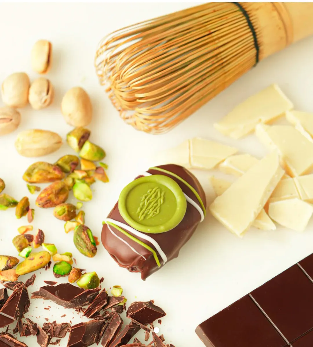 Double Date Box: The Original Gluten-Free and Vegan Dubai Date™