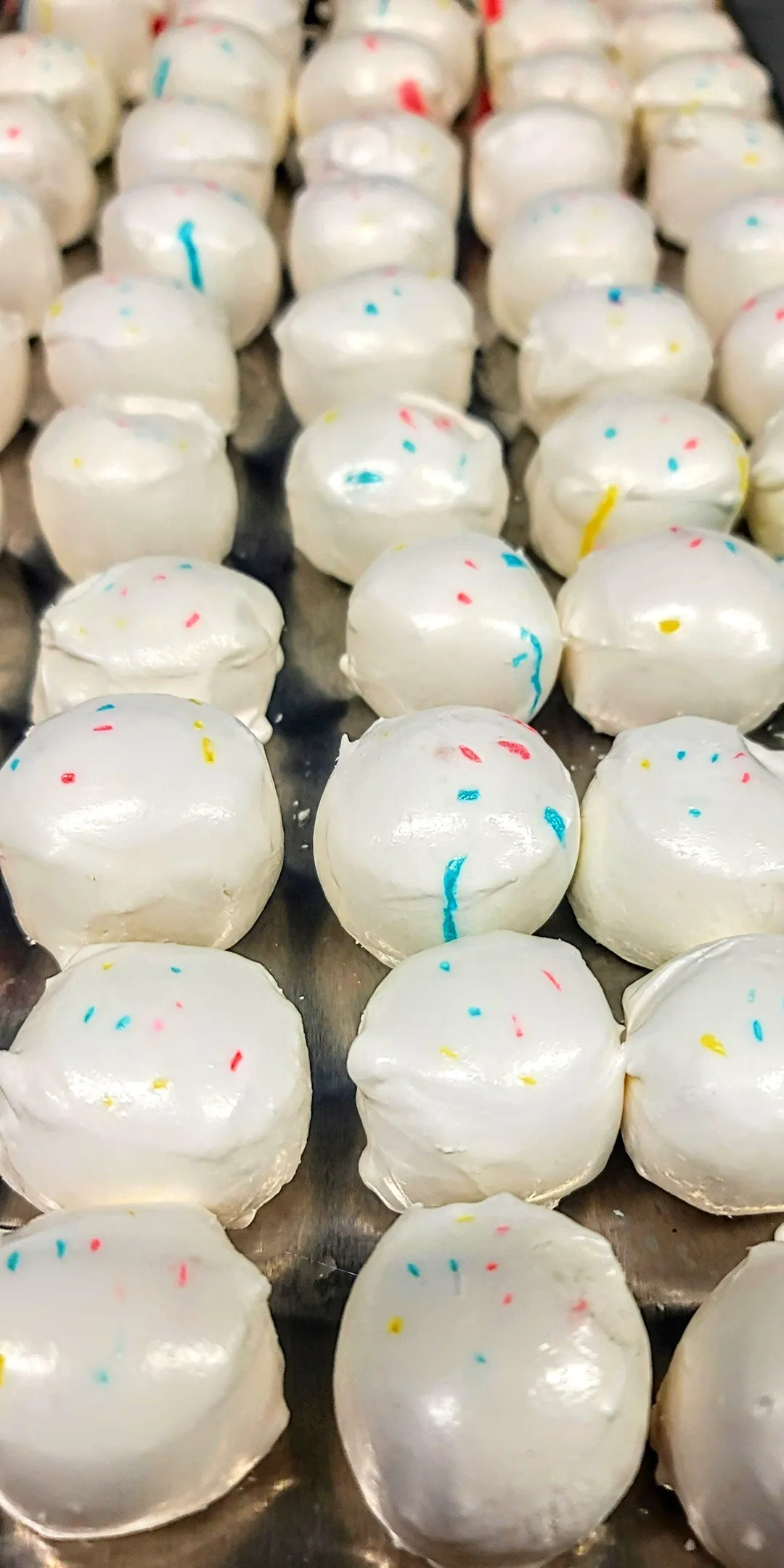 Frosted Cupcake Salt Water Taffy