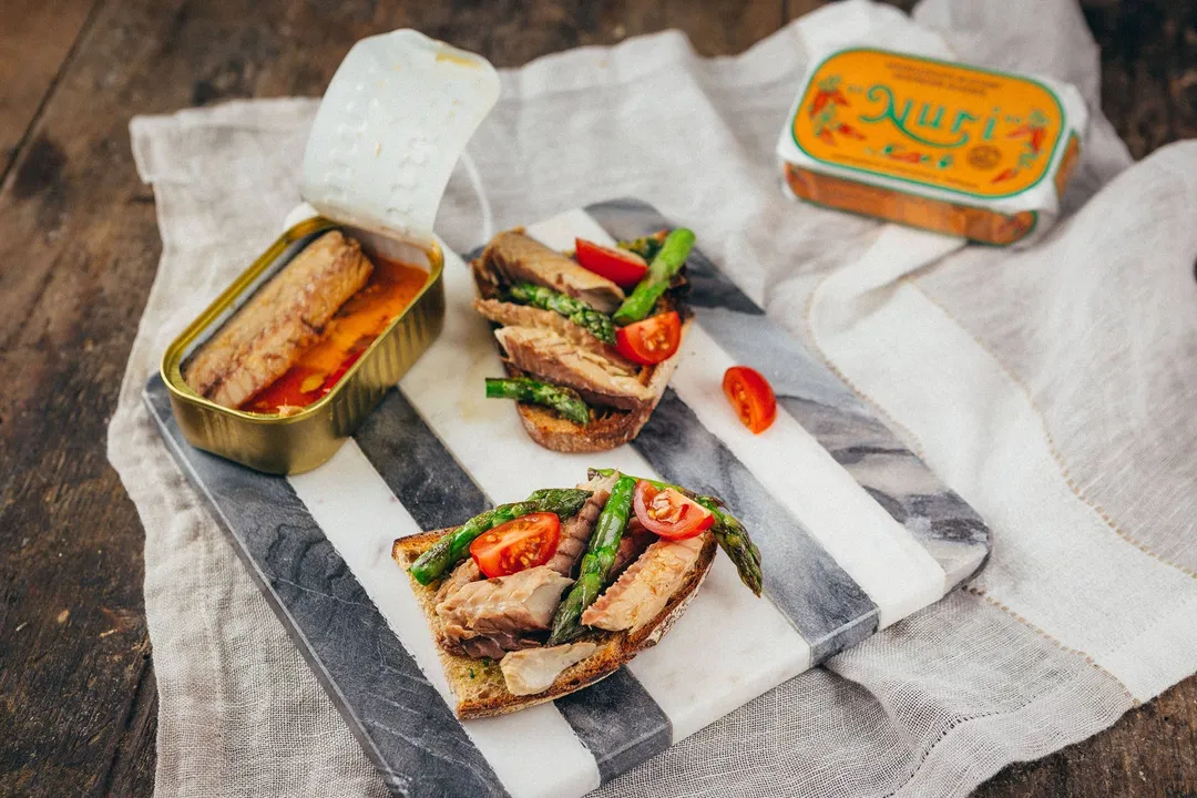 Nuri Spiced Mackerel Fillets in Olive Oil 4.41oz