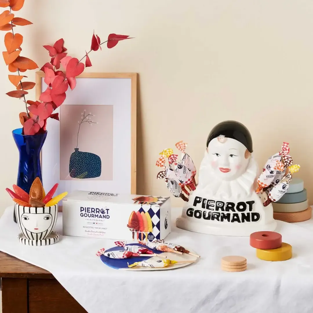 Pierrot Gourmand Display w/ Box of Lollipops 18.51oz - 40CT