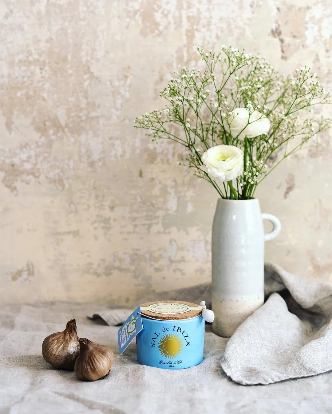 Sal de Ibiza Fleur de Sel Mar Blau in a Ceramic Jar 4.4oz