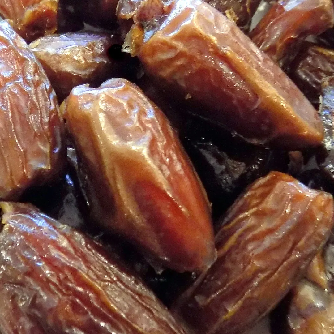 Bulk Dates, Deglet Noor Whole Pitted variant