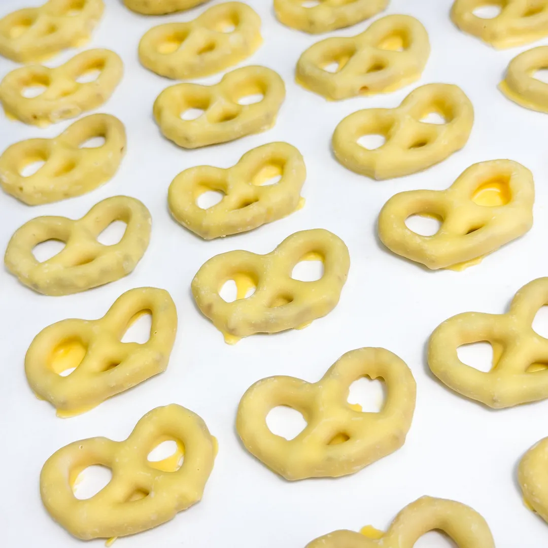 Bulk Pretzels, Lemon Yogurt